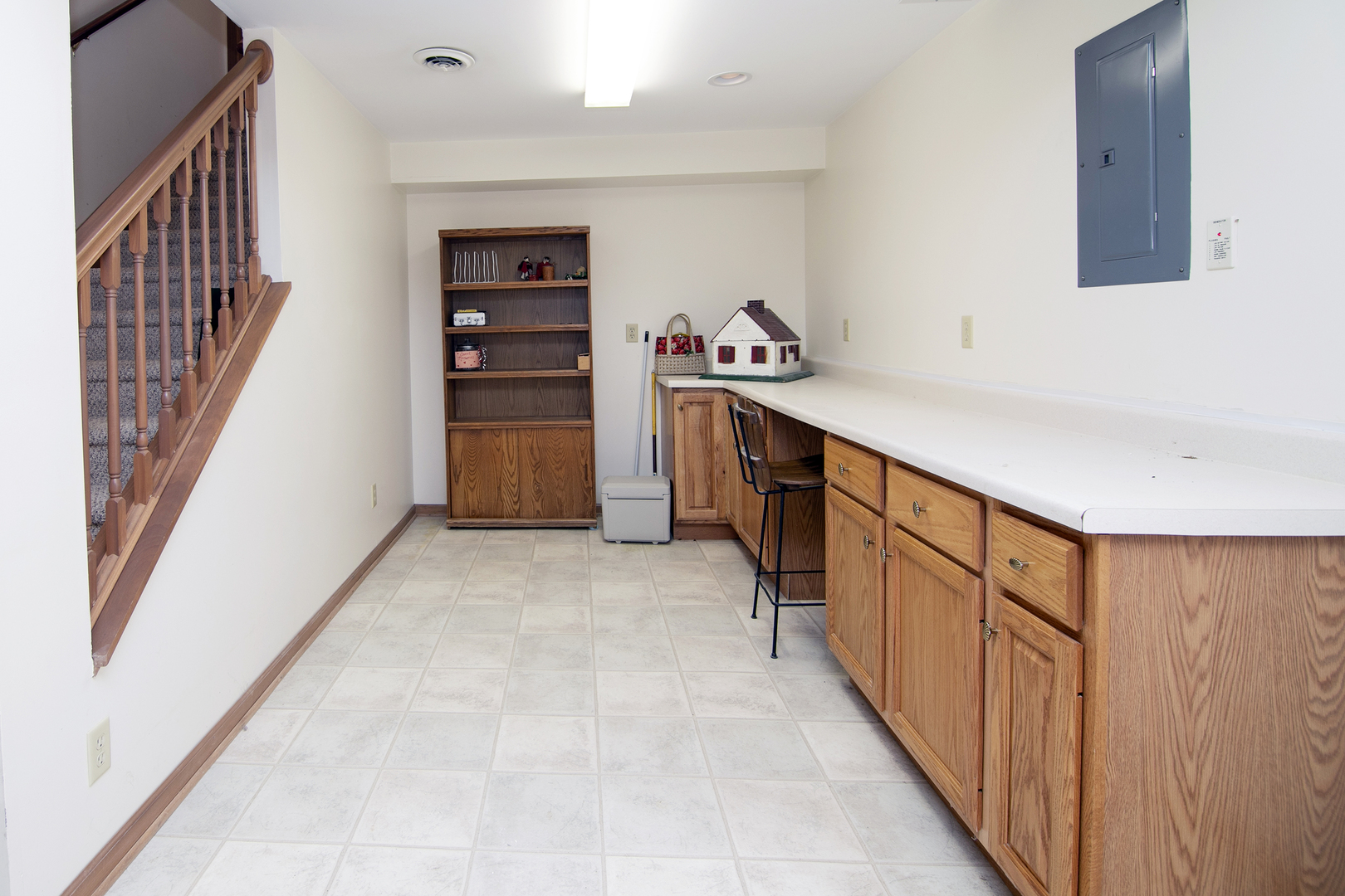 548 Olde Oak Drive, Unit 548 Bourbonnais, IL 60914 - Photo 25 of 26 a view of hallway with stairs and furniture