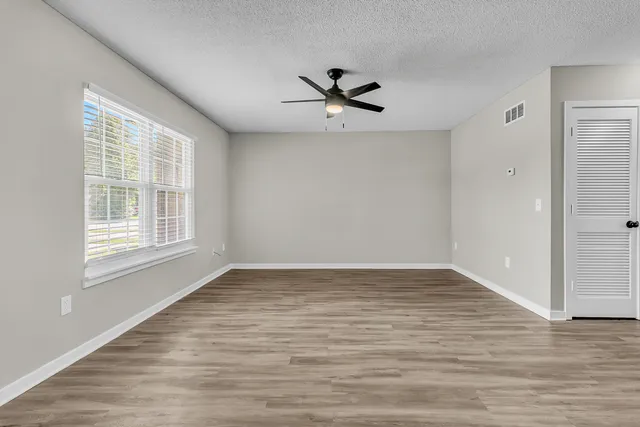 $1,650 | 5737 Dewsbury Lane, North Charleston, SC 29418