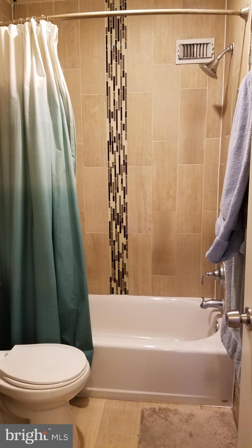 4330 Hartwick Road, Unit 613 College Park, MD 20740 - Photo 18 of 22 Renovated bathroom