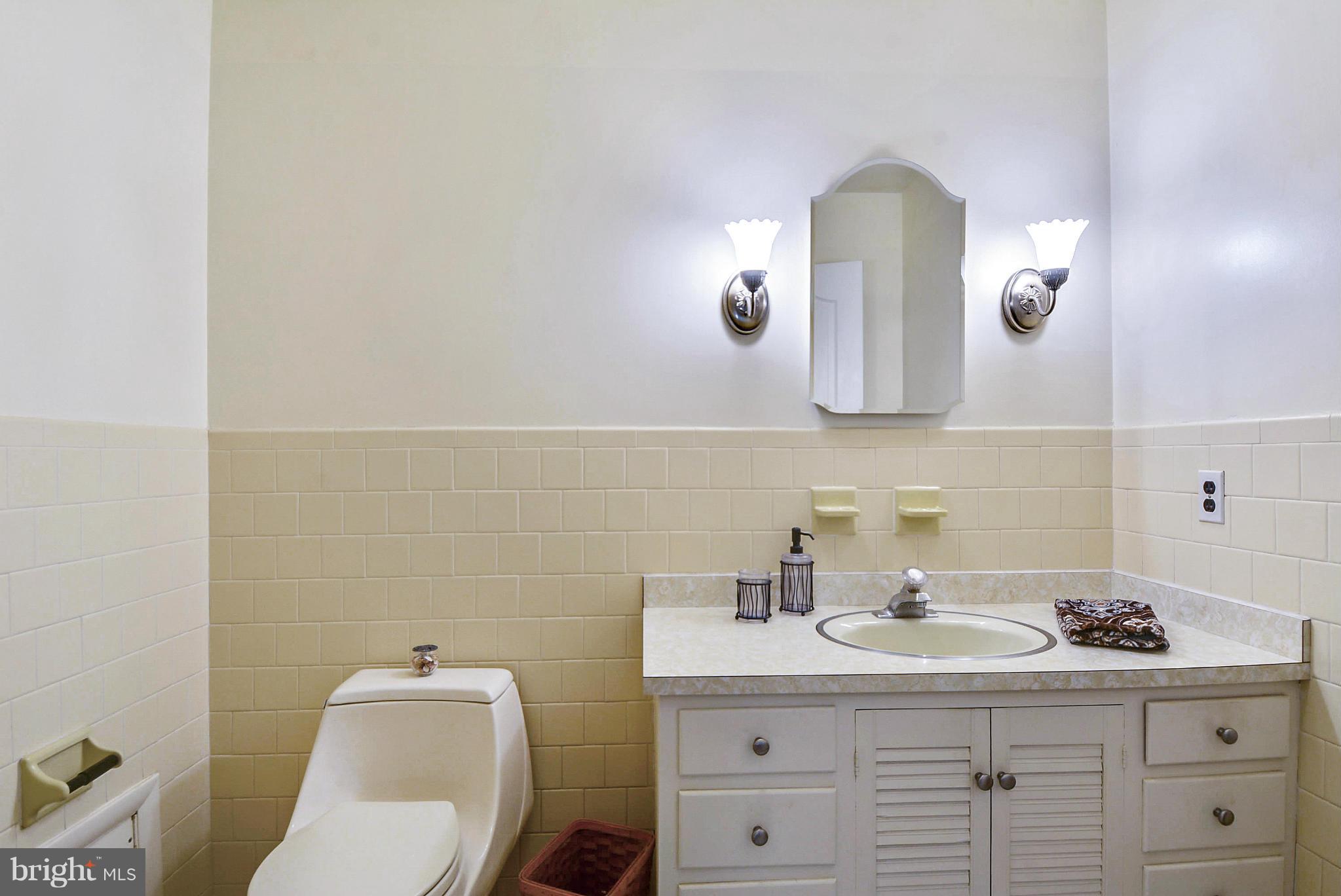 146 Old Solomons Island Road Lothian, MD 20711 - Photo 11 of 30 Bath (Master)