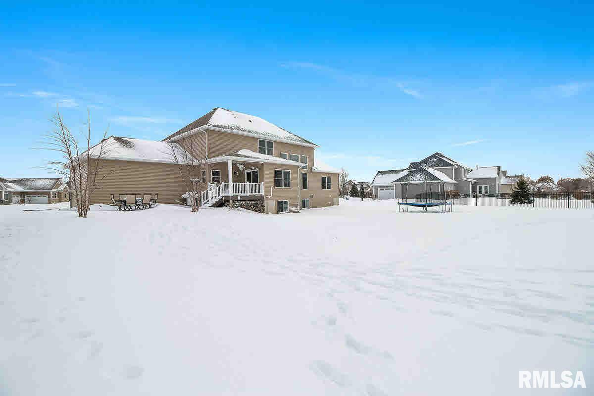 3935 Thomas Pointe Road Davenport, IA 52807 - Photo 23 of 24 Gallery Image 23