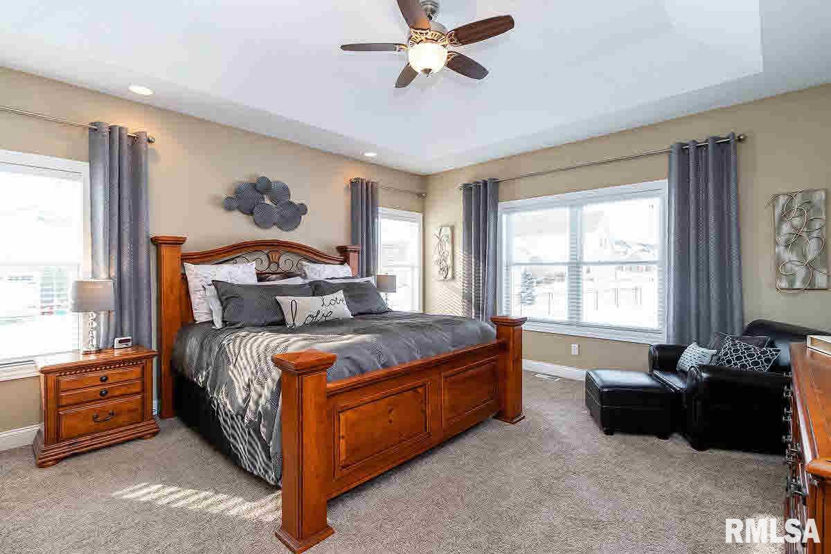 3935 Thomas Pointe Road Davenport, IA 52807 - Photo 10 of 24 Gallery Image 10