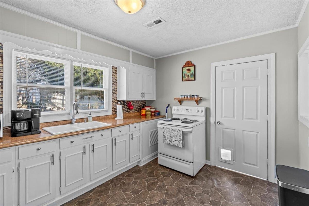 859 Floyd Road Spartanburg, SC 29307 - Photo 11 of 31