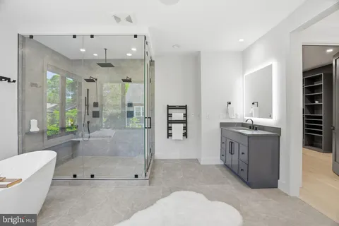 $3,199,995 | 1608 Wrightson Drive, McLean, VA 22101