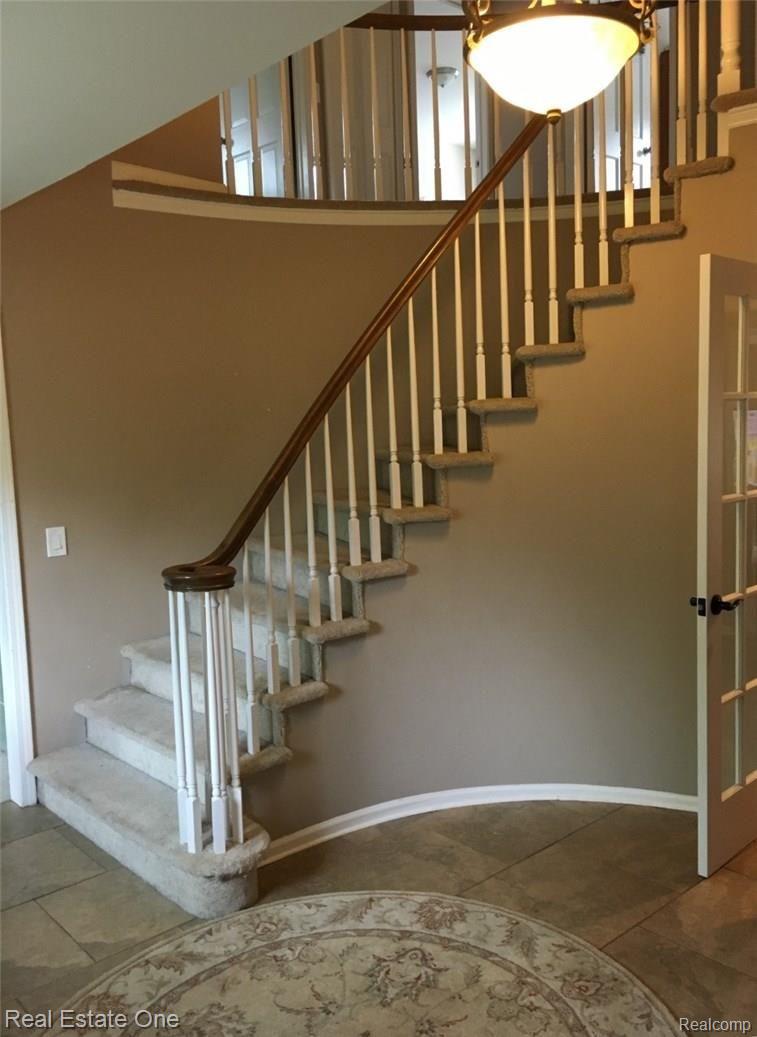 1836 Jason Circle Rochester, MI 48306 - Photo 30 of 45 Entry/Foyer staircase