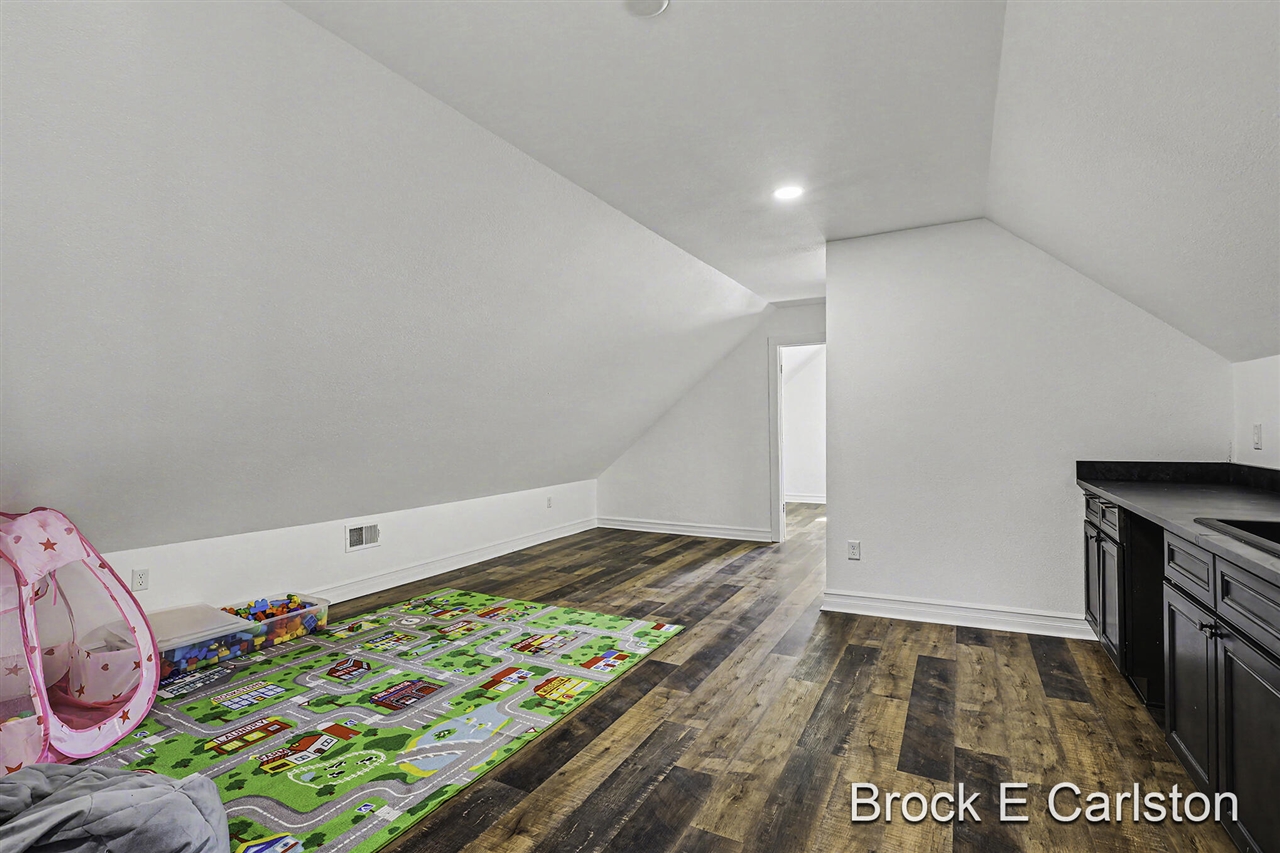 3233 Becker Road Muskegon, MI 49445 - Photo 23 of 55