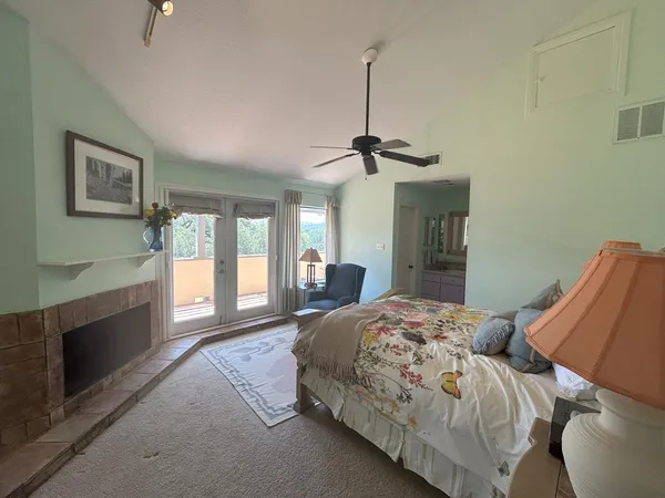 $290,000 | 220 Riverhill Club Lane, Kerrville, TX 78028