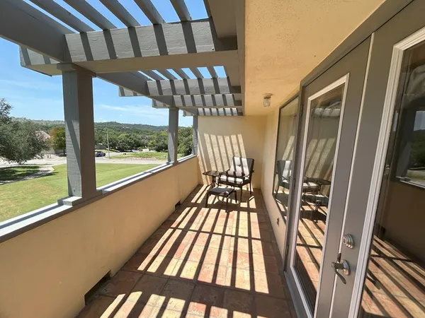 $290,000 | 220 Riverhill Club Lane, Kerrville, TX 78028