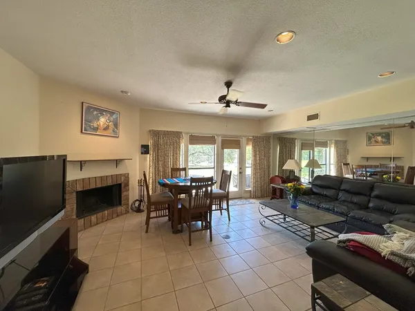 $290,000 | 220 Riverhill Club Lane, Kerrville, TX 78028