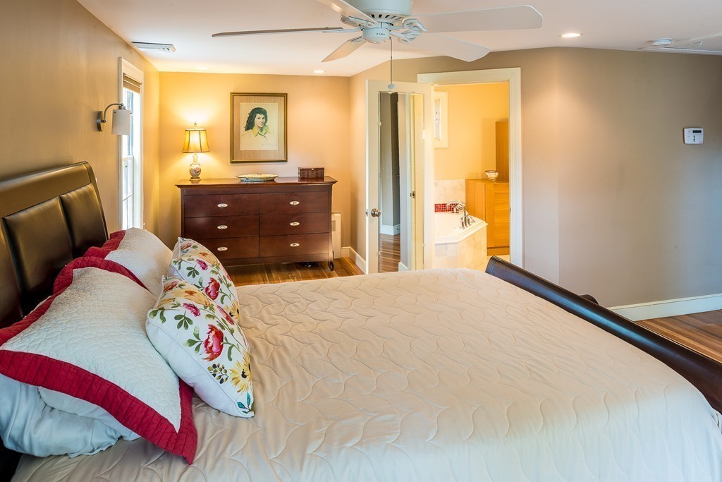 9 Churchill Road Marblehead, MA 01945 - Photo 13 of 30 Gallery Image 13