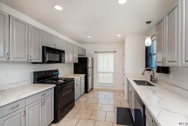 $2,050 | 3105 Legend Street, Meraux, LA 70075