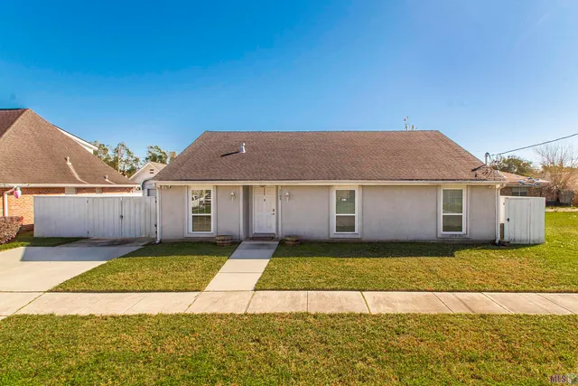 $2,050 | 3105 Legend Street, Meraux, LA 70075