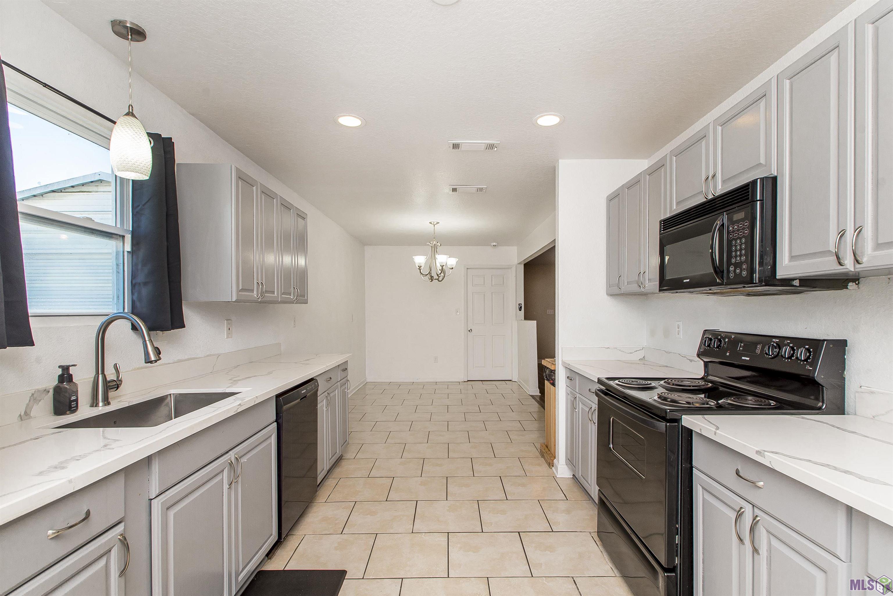 3105 Legend Street Meraux, LA 70075 - Photo 3 of 30