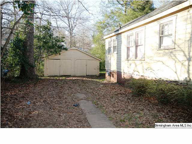 1930 Rocky Hollow Road Anniston, AL 36207 - Photo 2 of 20