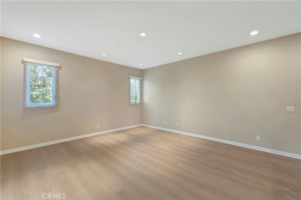 114 Chestnut Grove Irvine, CA 92620 - Photo 27 of 51