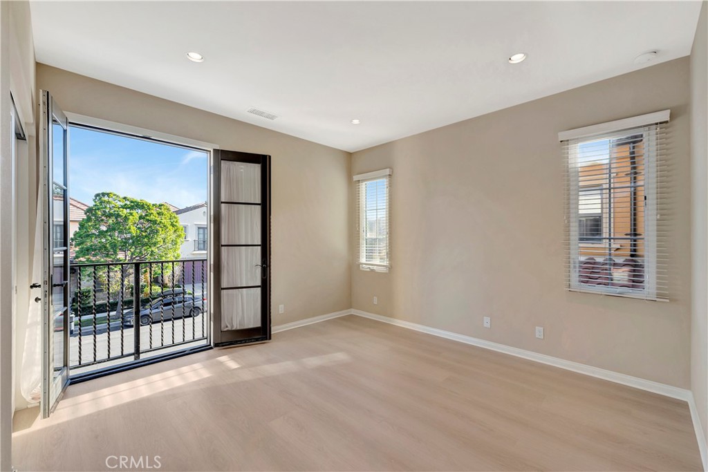 114 Chestnut Grove Irvine, CA 92620 - Photo 29 of 51