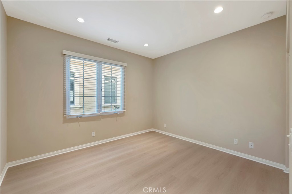 114 Chestnut Grove Irvine, CA 92620 - Photo 33 of 51