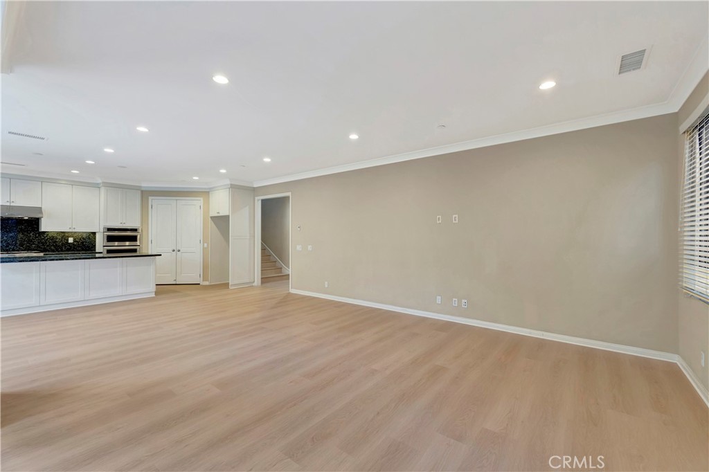 114 Chestnut Grove Irvine, CA 92620 - Photo 8 of 51