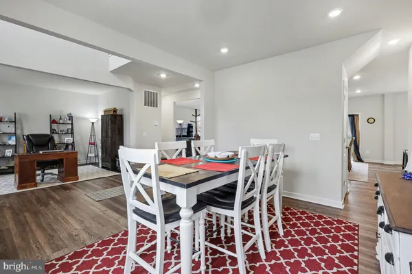 $800,000 | 18508 Newmachar Court, Jeffersonton, VA 22724