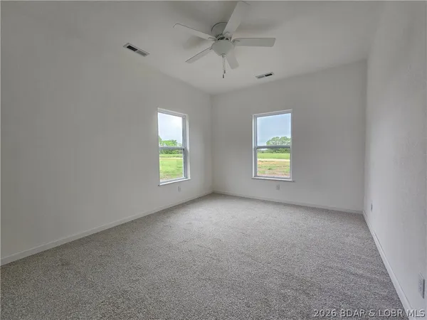 $449,900 | 3 Oak Tree Lane, Eldon, MO 65026