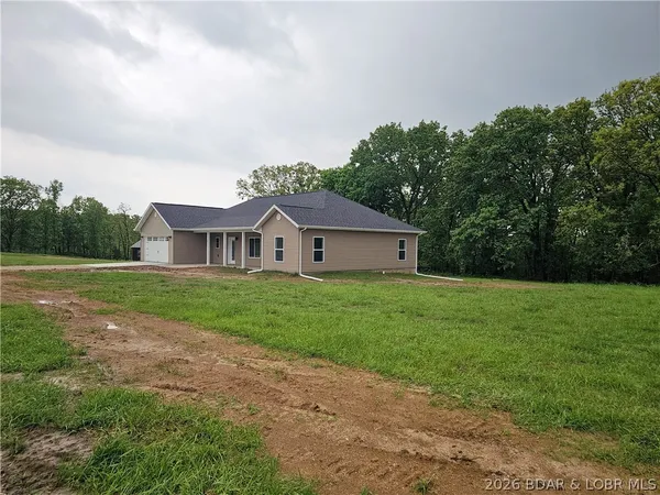 $449,900 | 3 Oak Tree Lane, Eldon, MO 65026