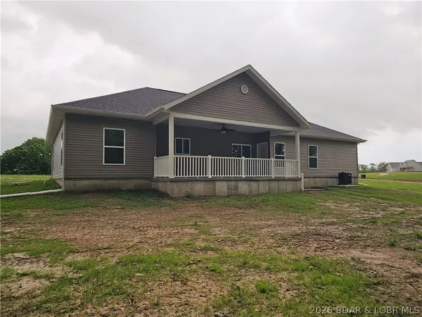 $449,900 | 3 Oak Tree Lane, Eldon, MO 65026