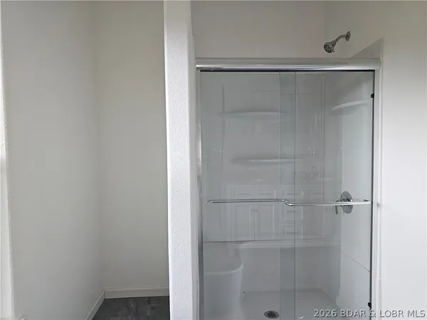 $449,900 | 3 Oak Tree Lane, Eldon, MO 65026