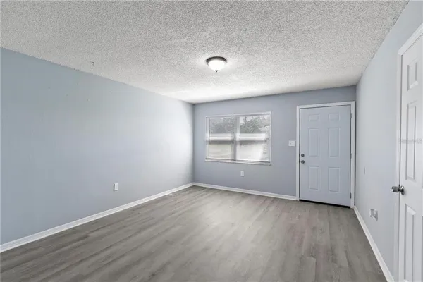 $1,095 | 1703 Birchwood Circle, Unit 1, Leesburg, FL 34748