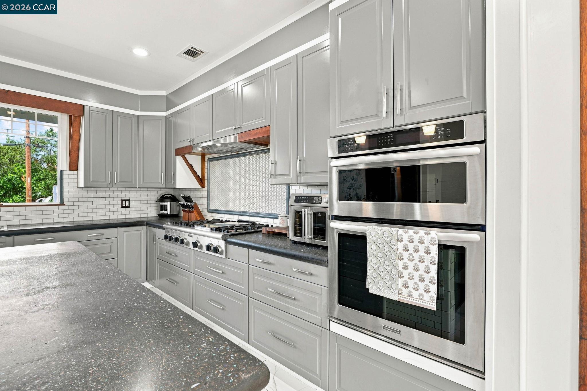 1704 Denkinger Road Concord, CA 94521 - Photo 37 of 72 Gallery Image 37