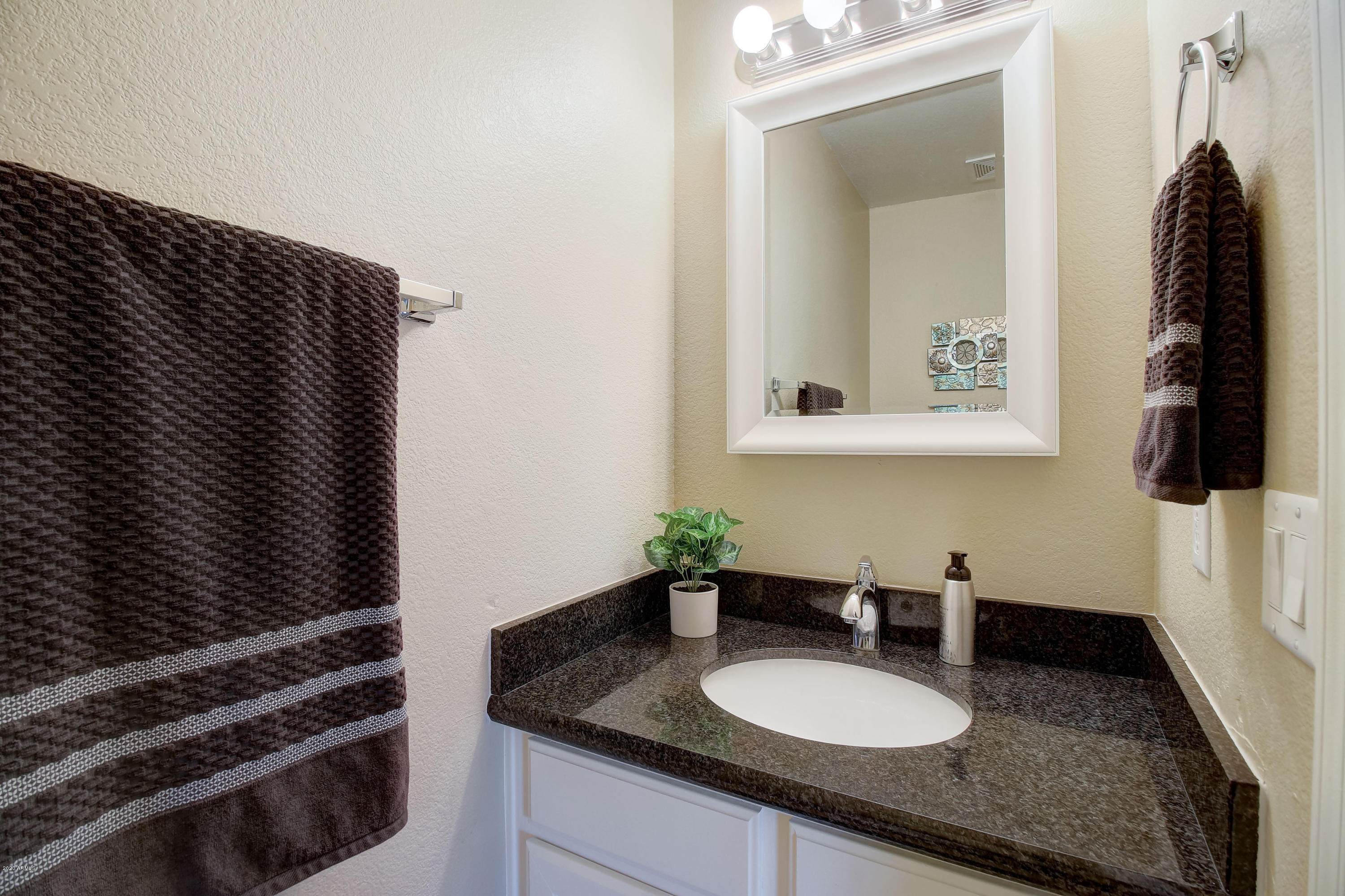 12566 Desert Flower Road Avondale, AZ 85392 - Photo 22 of 30 B (16)