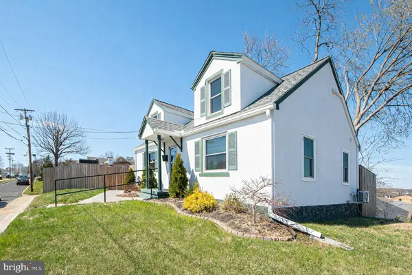$400,000 | 303 West 10th Street, Front Royal, VA 22630