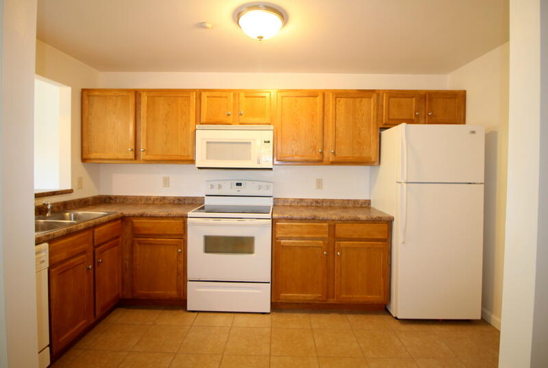 18 Smithwheel Road, Unit 64 Old Orchard Beach, ME 04064 - Photo 5 of 15 023