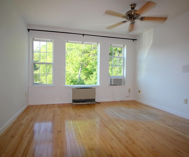 18 Smithwheel Road, Unit 64 Old Orchard Beach, ME 04064 - Photo 7 of 15 036