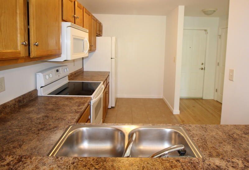 18 Smithwheel Road, Unit 64 Old Orchard Beach, ME 04064 - Photo 9 of 15 046