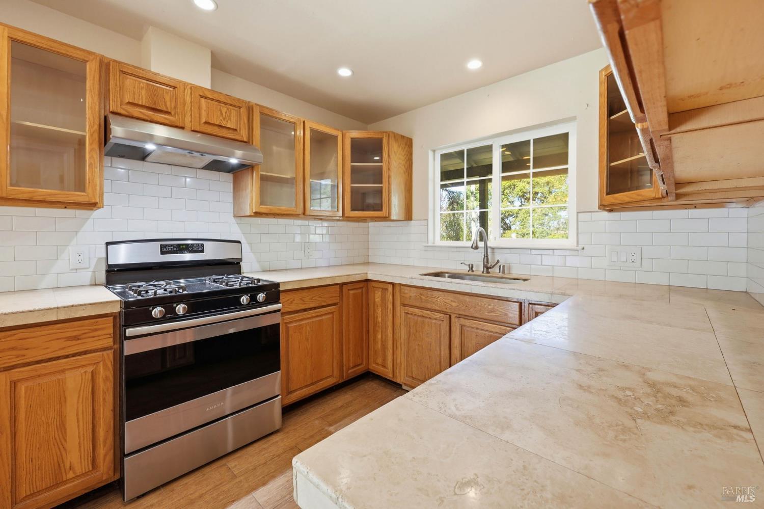 4305 Petaluma Hill Road Santa Rosa, CA 95404 - Photo 11 of 95