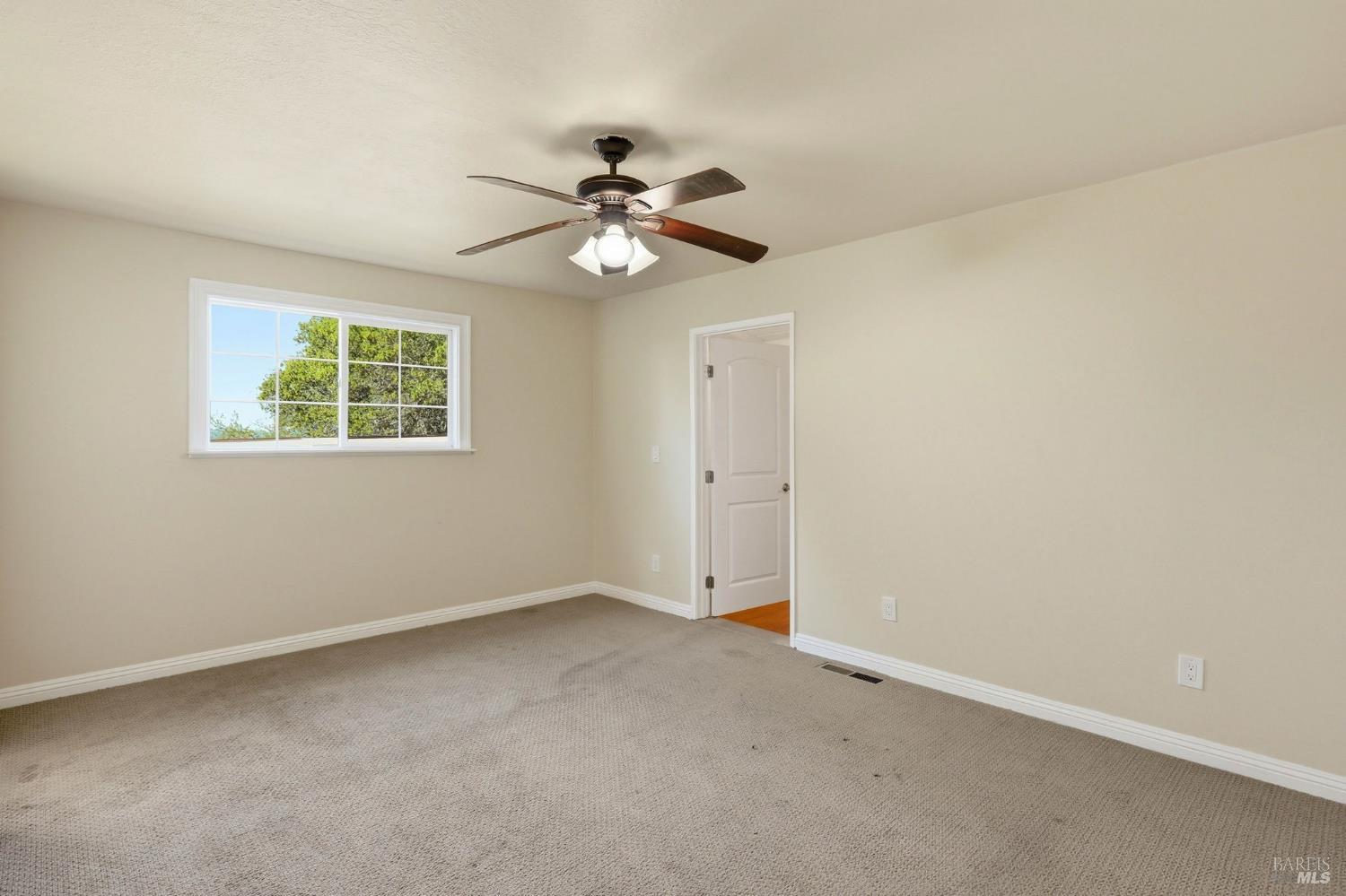 4305 Petaluma Hill Road Santa Rosa, CA 95404 - Photo 16 of 95