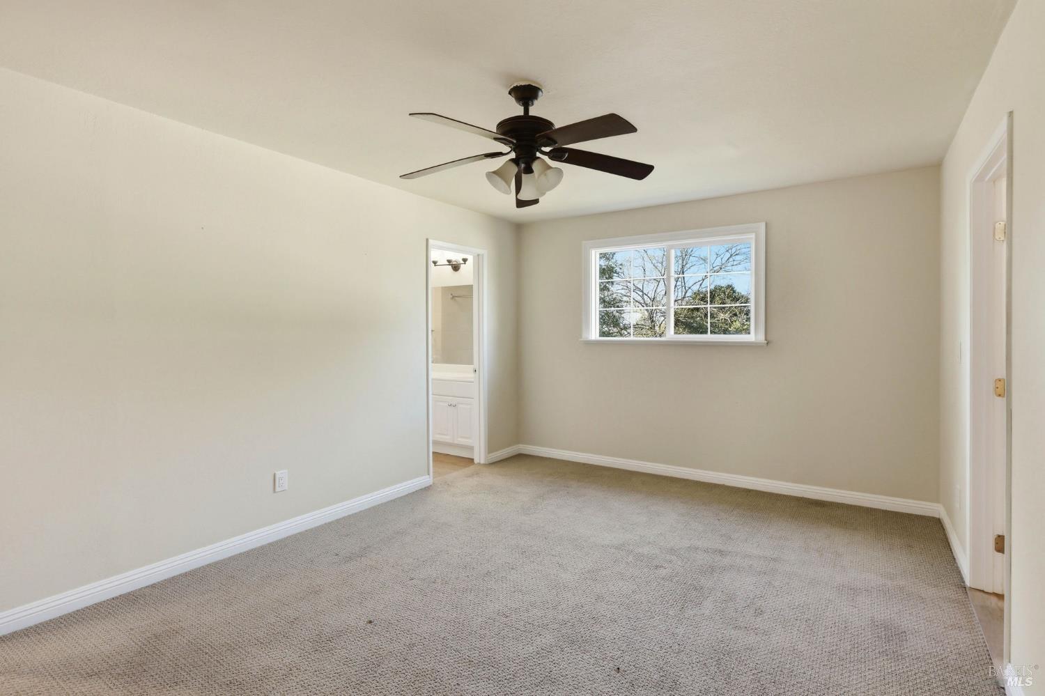 4305 Petaluma Hill Road Santa Rosa, CA 95404 - Photo 17 of 95