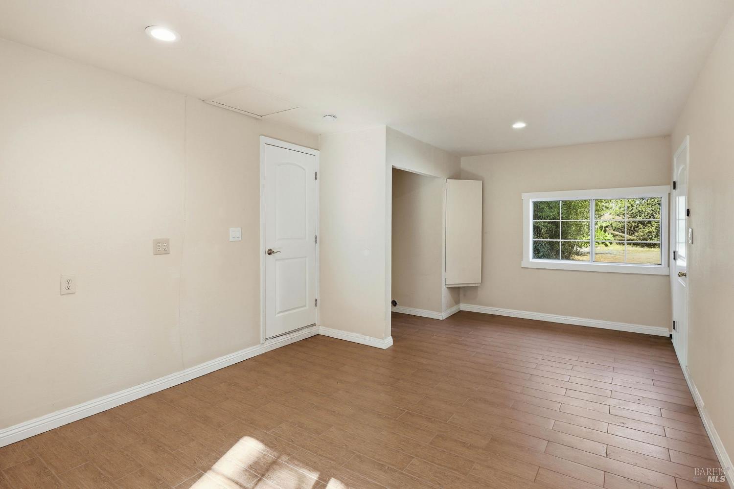 4305 Petaluma Hill Road Santa Rosa, CA 95404 - Photo 30 of 95