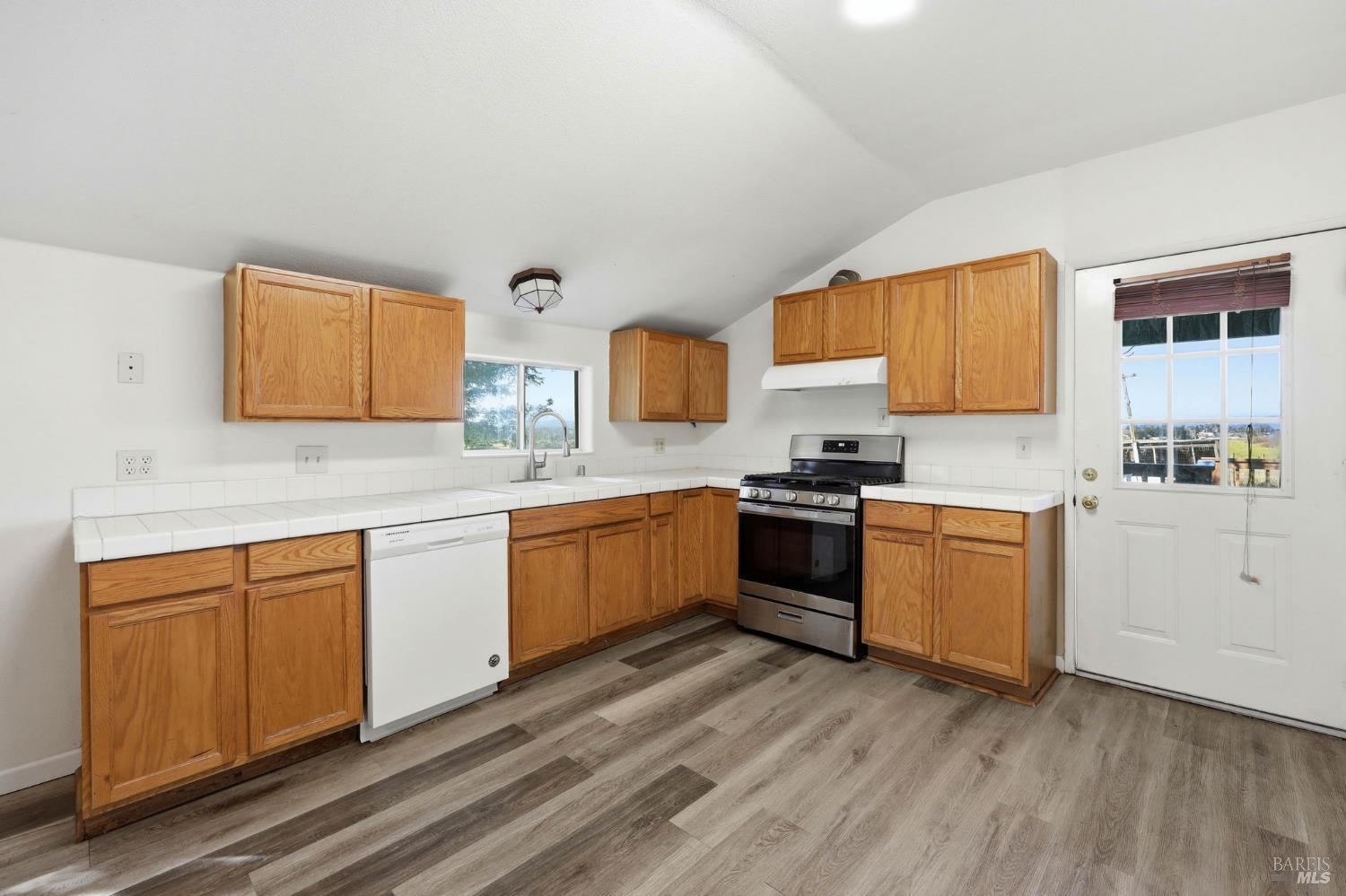 4305 Petaluma Hill Road Santa Rosa, CA 95404 - Photo 49 of 95