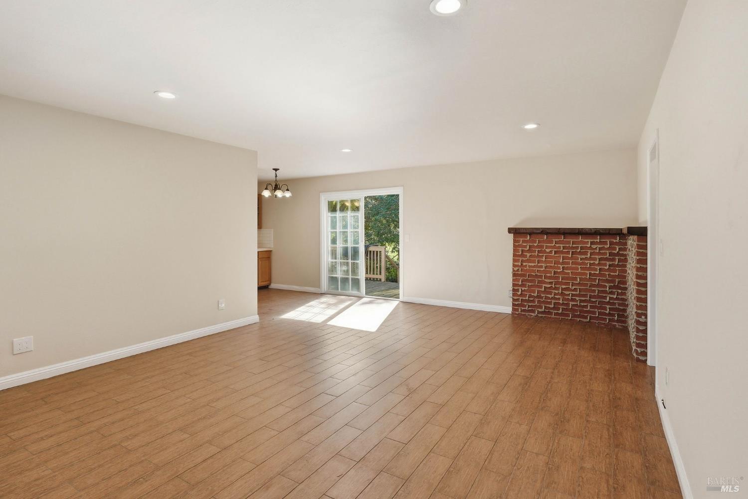 4305 Petaluma Hill Road Santa Rosa, CA 95404 - Photo 6 of 95