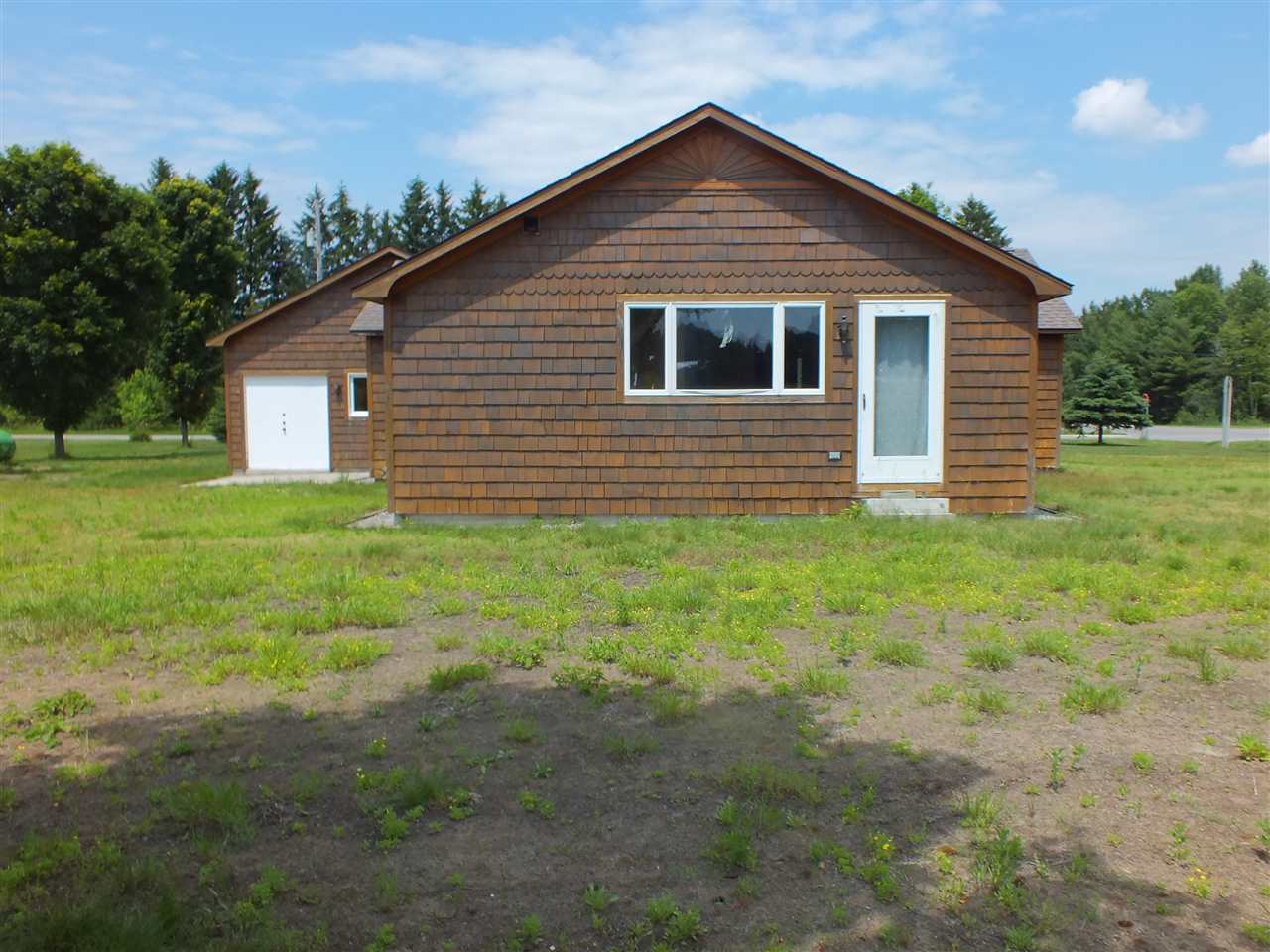 6949 Demerly Road Benzonia, MI 49616 - Photo 9 of 29 1802675-8.JPG