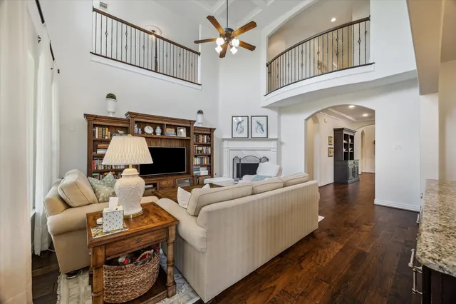 $7,500 | 1515 Thornton Road, Houston, TX 77018