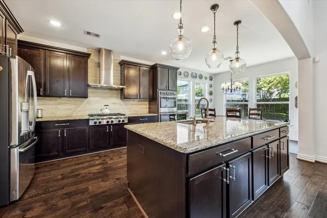 $7,500 | 1515 Thornton Road, Houston, TX 77018