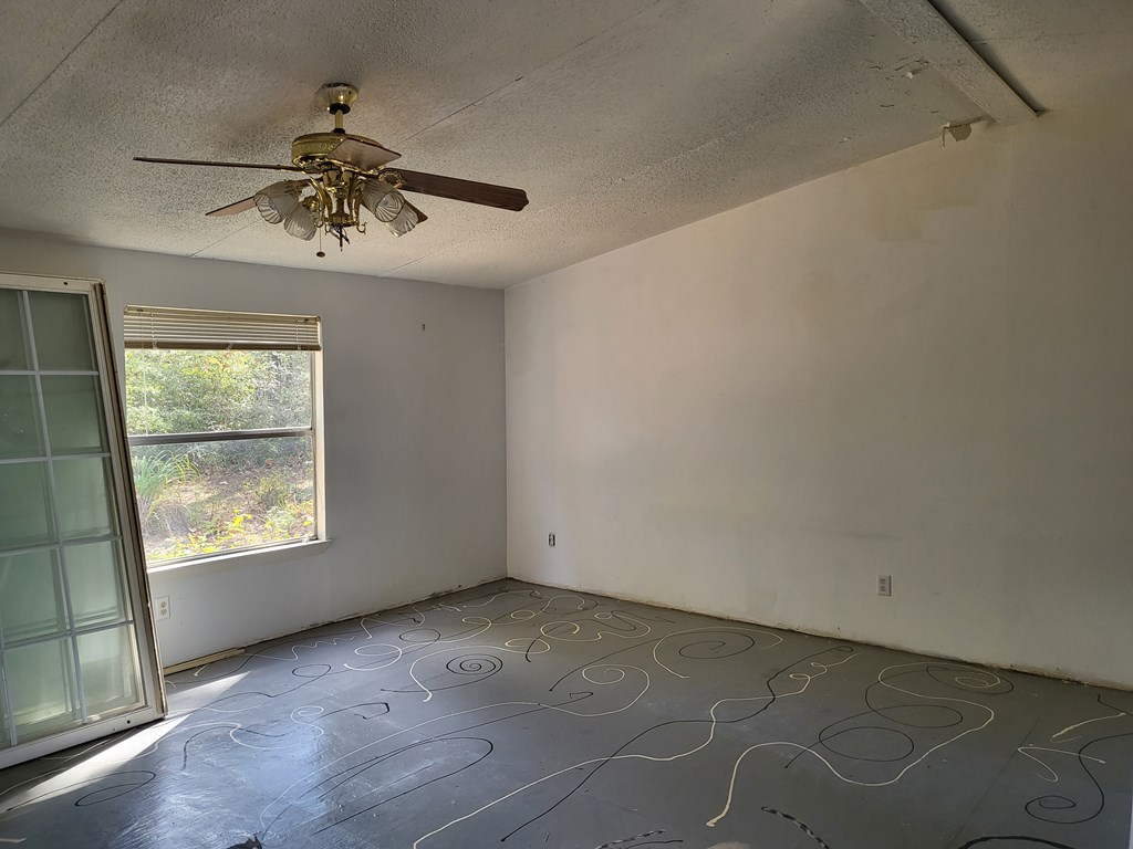 2053 Lighthouse Road Carrabelle, FL 32322 - Photo 14 of 38 Gallery Image 14