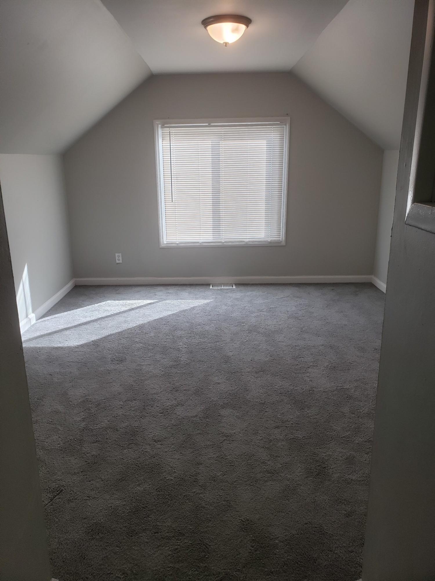 913 Duke Road Columbus, OH 43213 - Photo 14 of 18