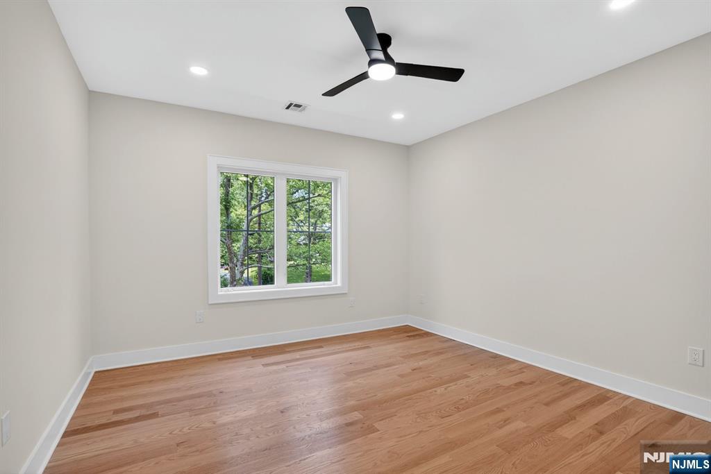 81 Ridge Drive Livingston, NJ 07039 - Photo 33 of 49