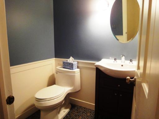 1309 Inverlieth Road Lake Forest, IL 60045 - Photo 11 of 13 a bathroom with a sink toilet and mirror