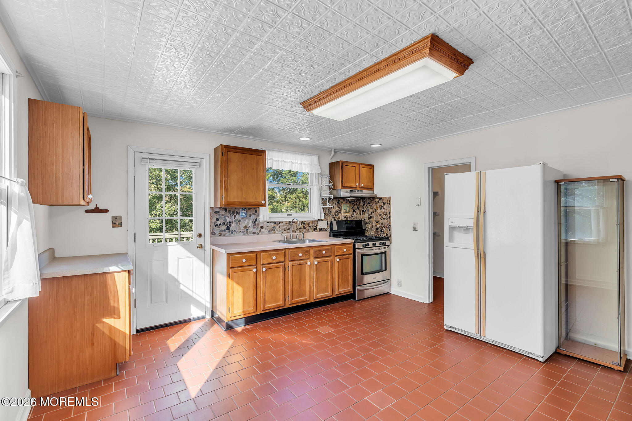 517 Line Road Aberdeen, NJ 07747 - Photo 17 of 48 517 Line Rd Aberdeen