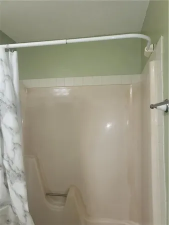 $2,000 | 2713 Cerritas Via, Harvey, LA 70058