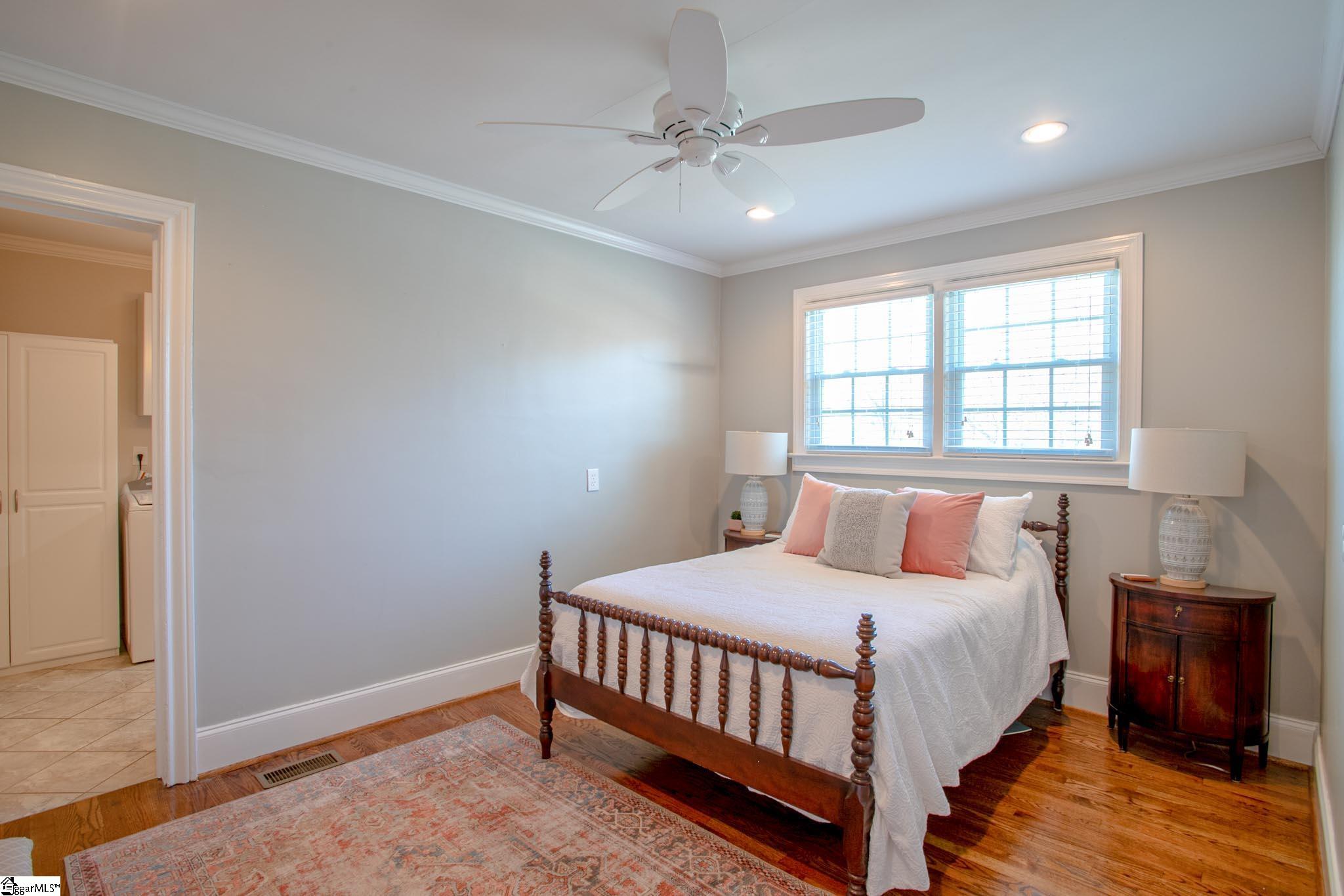 324 Parkins Mill Road Greenville, SC 29607 - Photo 23 of 31
